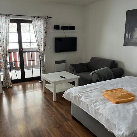 Apartman Viktoria 5 Ruzomberok Exteriör bild